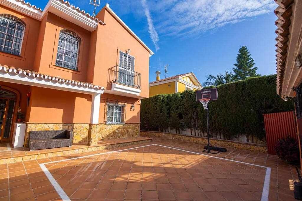 Lujosa Villa En Alhaurin De La Torre 7 Dormitorios Exterior photo